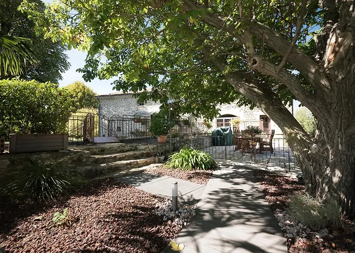Le Moulin De Beaunette Bed & Breakfast 4*