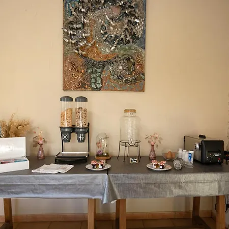 Le Moulin De Beaunette Bed & Breakfast 4*